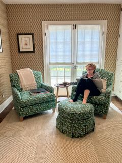 Jenna Fischer feet photo thumbnail