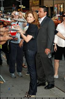 Jenna Fischer feet photo thumbnail