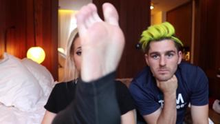 Jenna Marbles feet photo thumbnail