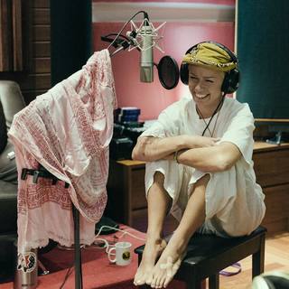 Jenna McDougall feet photo 15
