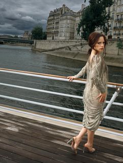 Jenna Ortega feet photo thumbnail