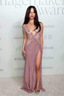 Jenna Ortega feet photo thumbnail