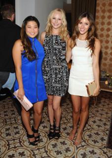 Jenna Ushkowitz feet photo 9