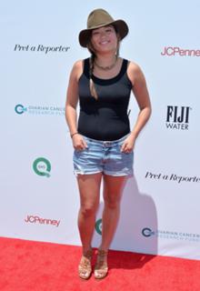 Jenna Ushkowitz feet photo 4