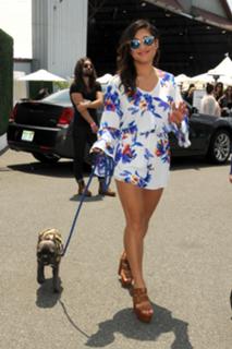 Jenna Ushkowitz feet photo 3