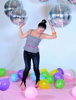 Jenna Ushkowitz feet photo 5