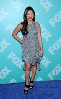 Jenna Ushkowitz feet photo 10