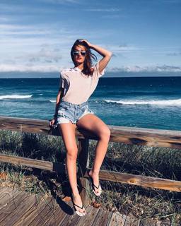 Jenna Willis feet photo 2