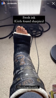 Jenna Wolfe feet photo 9
