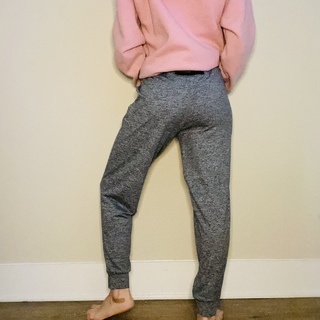 Jennette McCurdy feet photo thumbnail