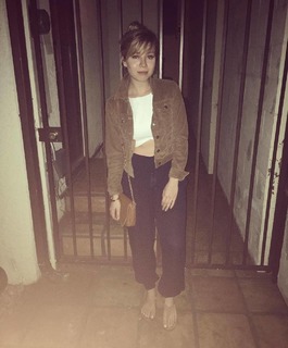 Jennette McCurdy feet photo thumbnail