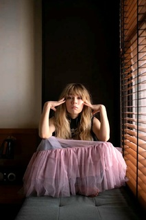 Jennette McCurdy feet photo thumbnail