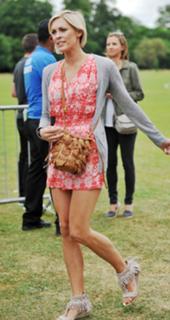 Jenni Falconer feet photo thumbnail