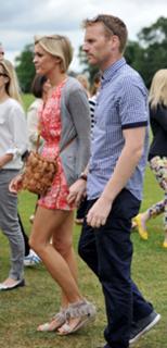Jenni Falconer feet photo thumbnail
