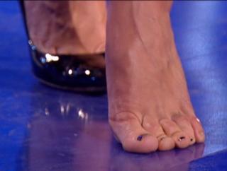 Jenni Falconer feet photo thumbnail