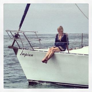 Jenni Falconer feet photo thumbnail