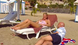 Jenni Falconer feet photo thumbnail