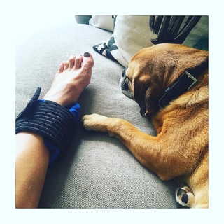 Jenni Falconer feet photo thumbnail