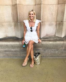 Jenni Falconer feet photo thumbnail