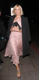 Jenni Falconer feet photo thumbnail