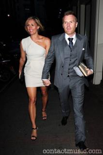 Jenni Falconer feet photo thumbnail