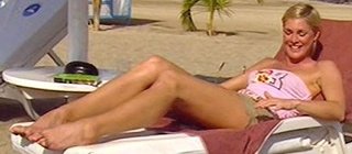 Jenni Falconer feet photo thumbnail