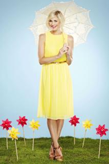 Jenni Falconer feet photo thumbnail