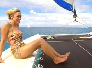 Jenni Falconer feet photo thumbnail