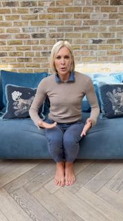 Jenni Falconer feet photo 2