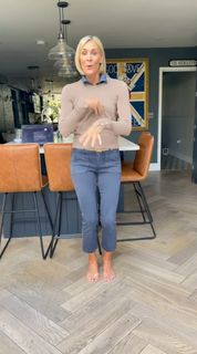 Jenni Falconer feet photo 1