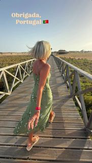 Jenni Falconer feet photo 13