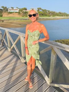 Jenni Falconer feet photo 11