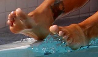 Jenni Farley feet photo thumbnail