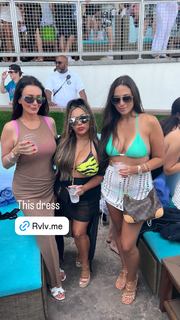 Jenni Farley feet photo thumbnail
