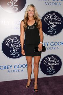 Jennie Finch feet photo thumbnail