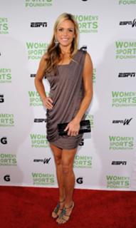 Jennie Finch feet photo thumbnail