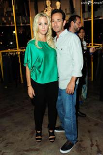 Jennie Garth feet photo thumbnail