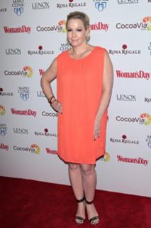 Jennie Garth feet photo thumbnail