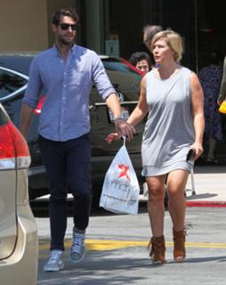 Jennie Garth feet photo thumbnail