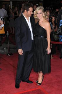 Jennie Garth feet photo thumbnail