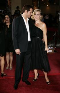 Jennie Garth feet photo thumbnail
