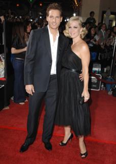 Jennie Garth feet photo thumbnail
