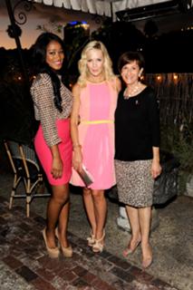 Jennie Garth feet photo thumbnail