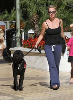 Jennie Garth feet photo thumbnail