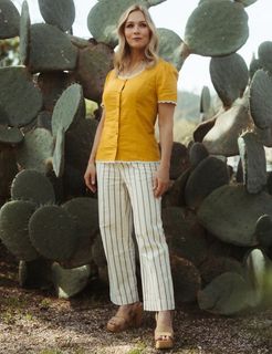 Jennie Garth feet photo thumbnail
