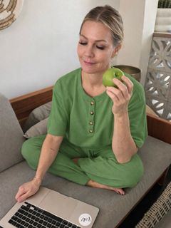 Jennie Garth feet photo 16