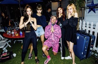 Jennie Kim feet photo thumbnail