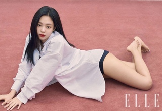 Jennie Kim feet photo thumbnail