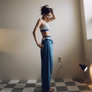 Jennie Kim feet photo thumbnail