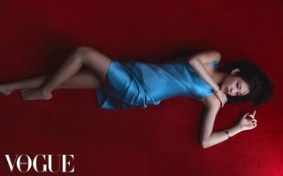 Jennie Kim feet photo thumbnail